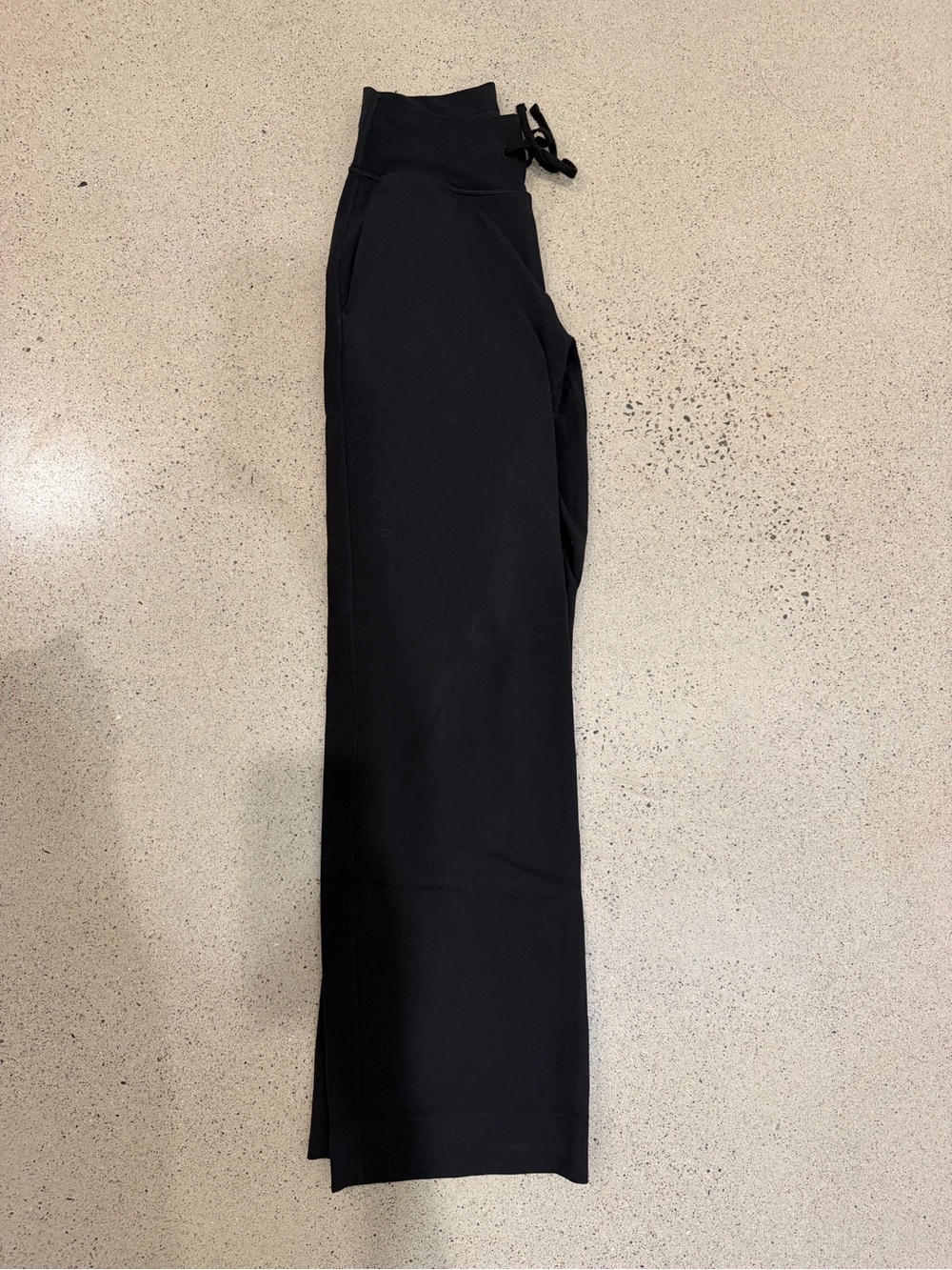 Lululemon – Groove High-Rise Wide-Leg Pants